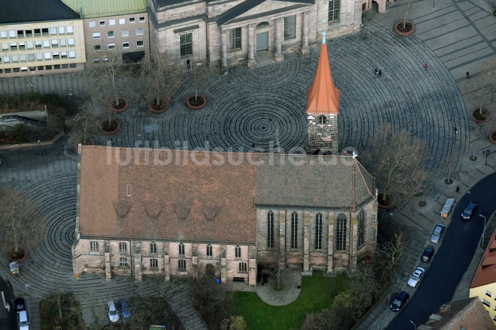 Luftaufnahme Nürnberg - Kirchengebäude St. Jakob - Jakobskirche in Nürnberg im Bundesland Bayern, Deutschland