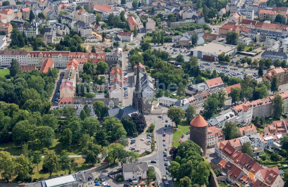 Freiberg von oben - Kirchengebäude der St. Jakobi Kirche in Freiberg im Bundesland Sachsen, Deutschland