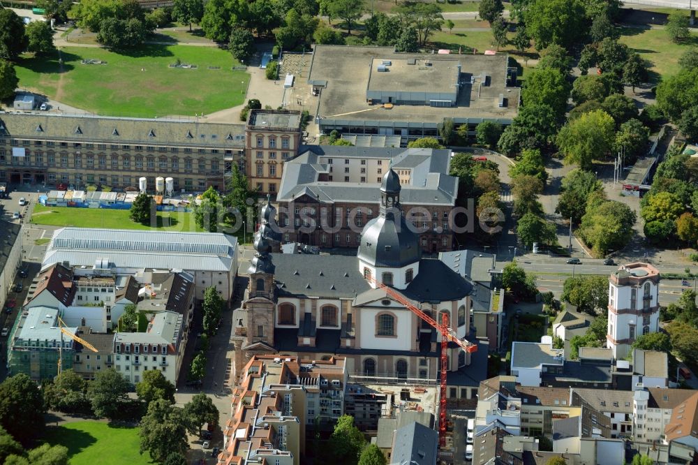 Luftbild Mannheim - Kirchengebäude der Jesuitenkirche A4 2 in Mannheim im Bundesland Baden-Württemberg