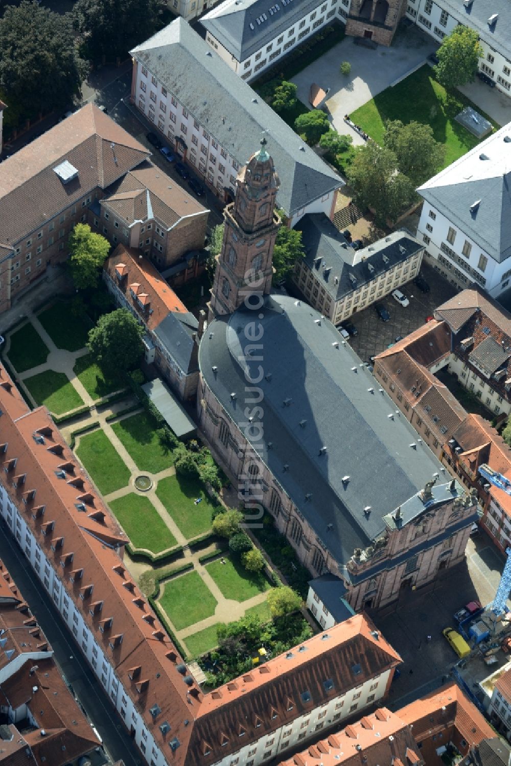 Heidelberg aus der Vogelperspektive: Kirchengebäude der Jesuitenkirche der Seelsorgeeinheit Heidelberg Neckartal in Heidelberg im Bundesland Baden-Württemberg