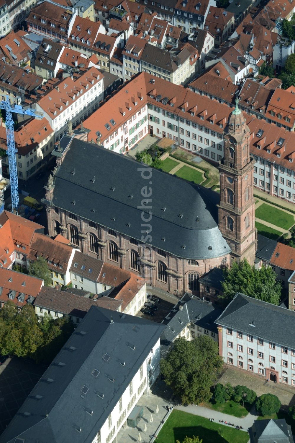 Luftaufnahme Heidelberg - Kirchengebäude der Jesuitenkirche der Seelsorgeeinheit Heidelberg Neckartal in Heidelberg im Bundesland Baden-Württemberg