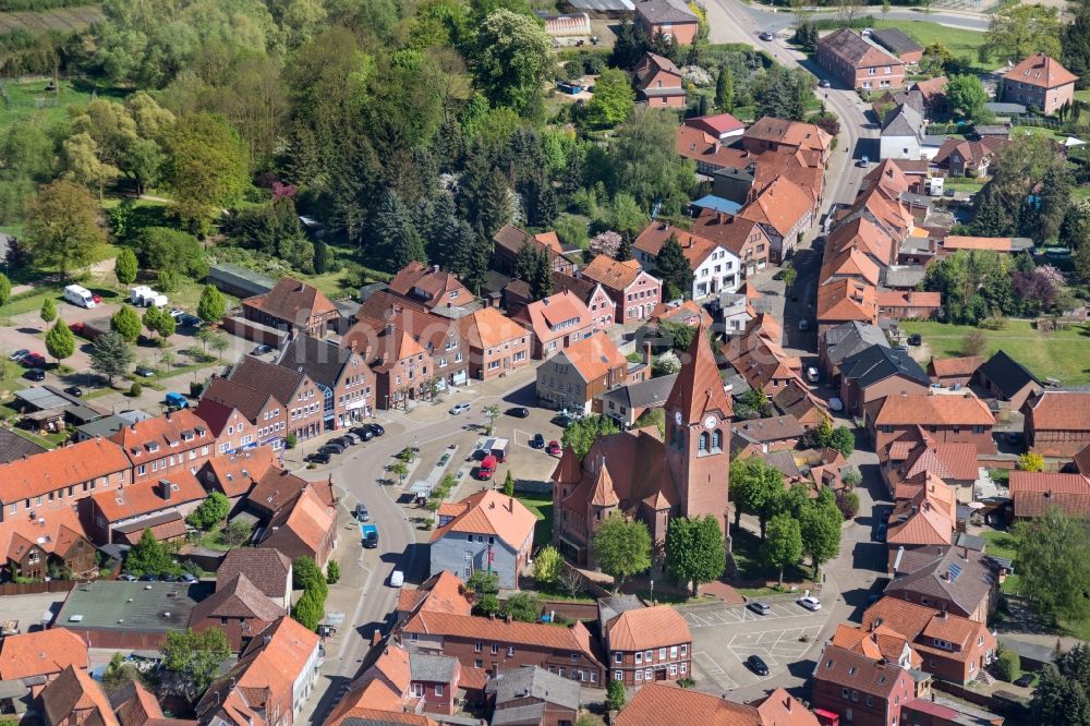 Luftbild Dahlenburg - Kirchengebäude der St. Johannis Kirche in Dahlenburg im Bundesland Niedersachsen, Deutschland