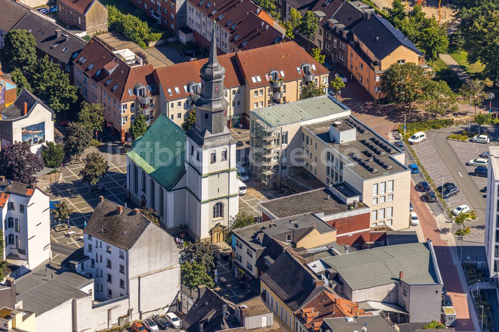 Hamm von oben - Kirchengebäude der Jugendkirche Hamm an der Westhofenstraße in Hamm im Bundesland Nordrhein-Westfalen, Deutschland