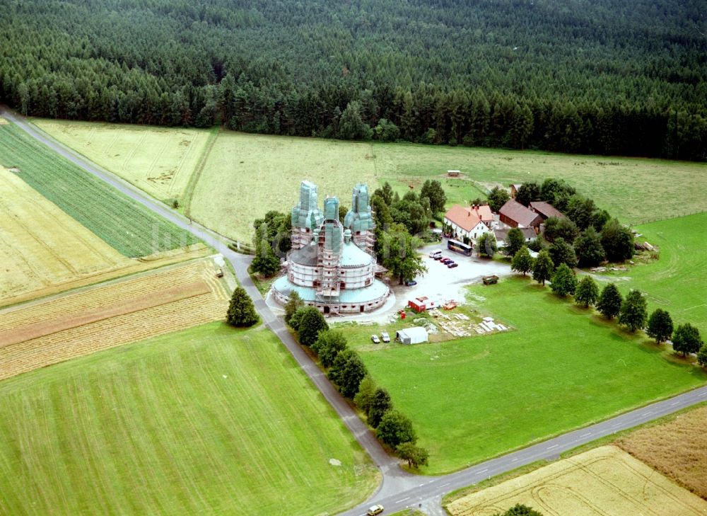 Luftaufnahme Kappl - Kirchengebäude der Kappl Wallfahrtskirche der Heiligsten Dreifaltigkeit in Kappl im Bundesland Bayern