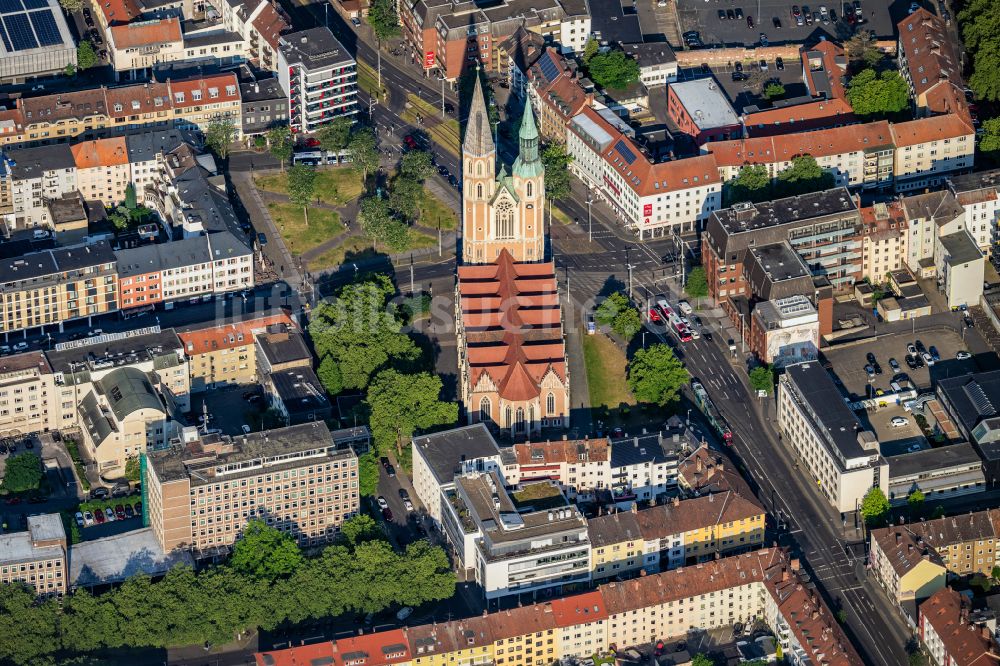 Braunschweig von oben - Kirchengebäude St. Katharinen in Braunschweig im Bundesland Niedersachsen, Deutschland