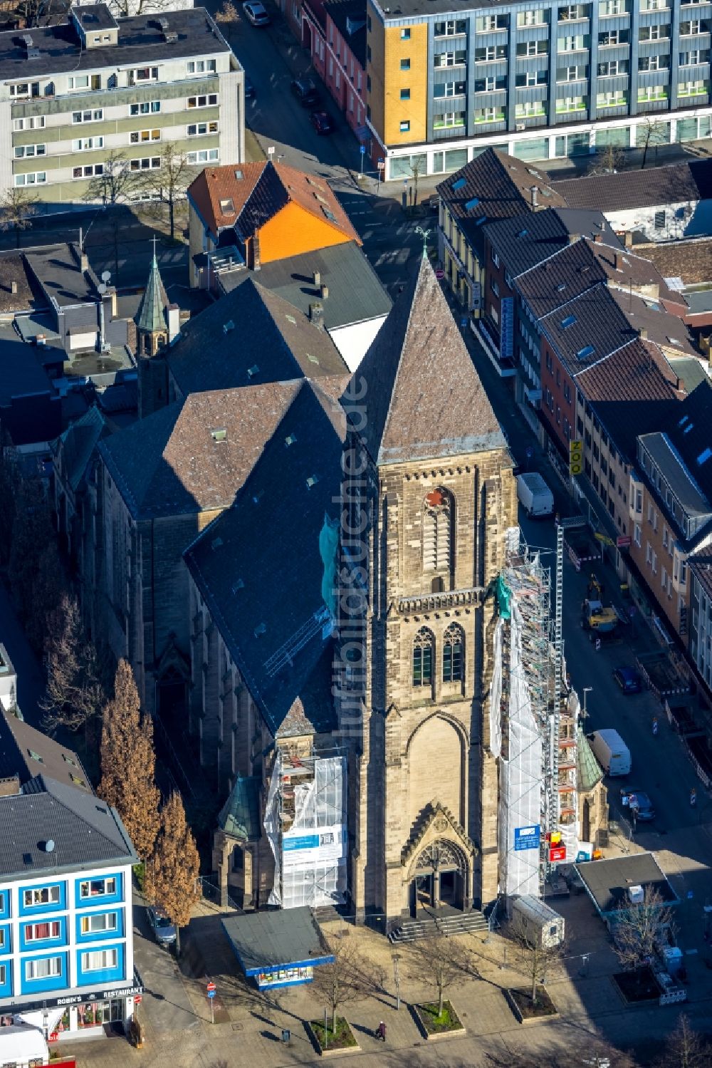 Oberhausen aus der Vogelperspektive: Kirchengebäude Katholische Kirche am Altmarkt in Oberhausen im Bundesland Nordrhein-Westfalen, Deutschland