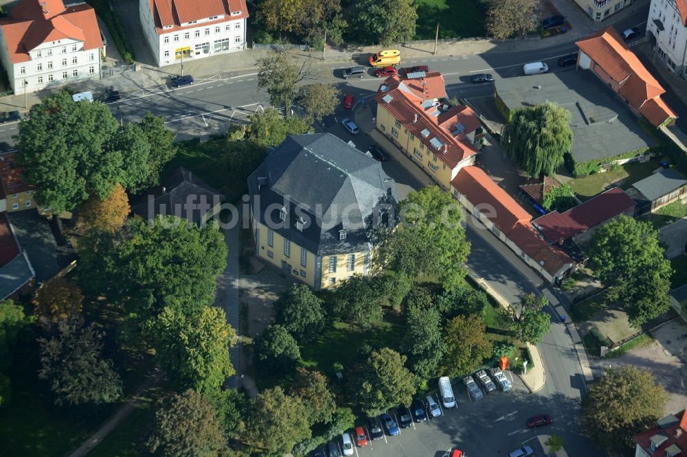 Arnstadt aus der Vogelperspektive: Kirchengebäude der Katholische Pfarrkirche Christi Himmelfahrt (ehemalige Gottesackerkirche) an der Krappgartenstraße in Arnstadt im Bundesland Thüringen