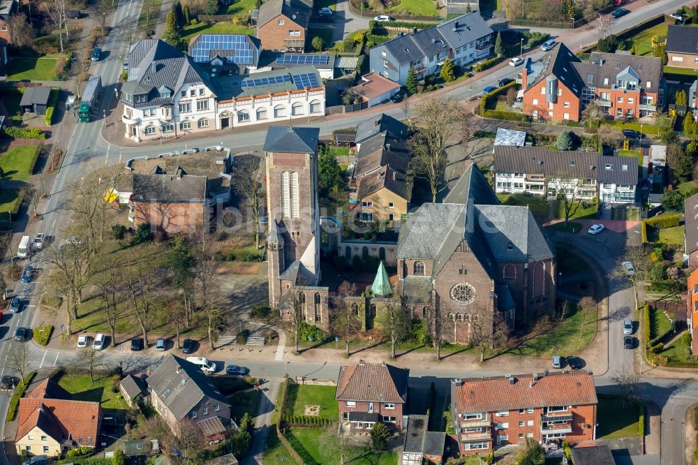 Luftaufnahme Dorsten - Kirchengebäude der Katholischen Pfarrgemeinde St. Antonius Dorsten Hosterhausen in Dorsten im Bundesland Nordrhein-Westfalen, Deutschland