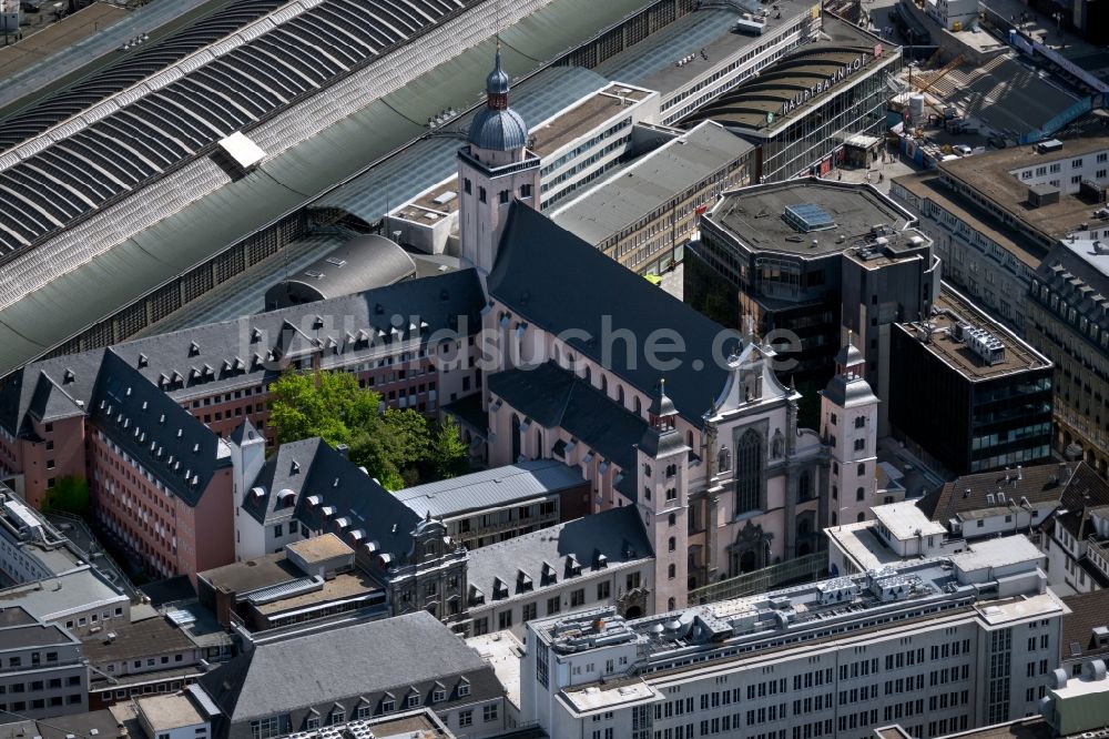 Köln aus der Vogelperspektive: Kirchengebäude Kirche Mariä Himmelfahrt in der Marzellenstraße in Köln im Bundesland Nordrhein-Westfalen, Deutschland