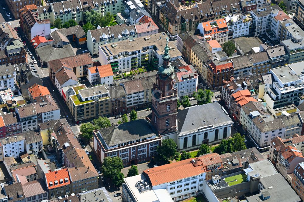 Luftaufnahme Mannheim - Kirchengebäude Konkordienkirche in Mannheim im Bundesland Baden-Württemberg, Deutschland