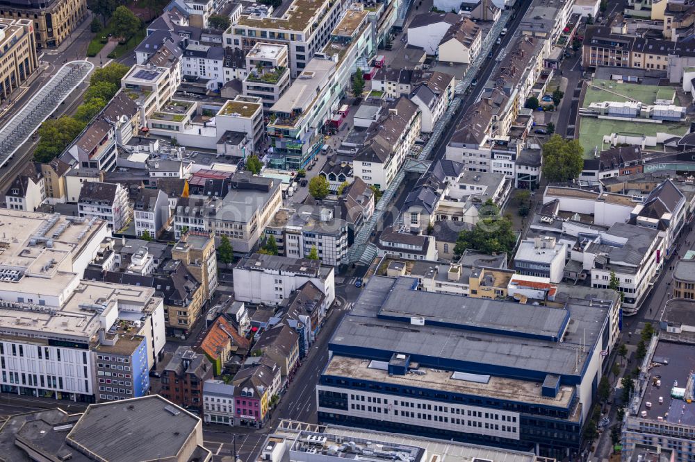 Luftbild Krefeld - Kirchengebäude in Krefeld im Bundesland Nordrhein-Westfalen, Deutschland