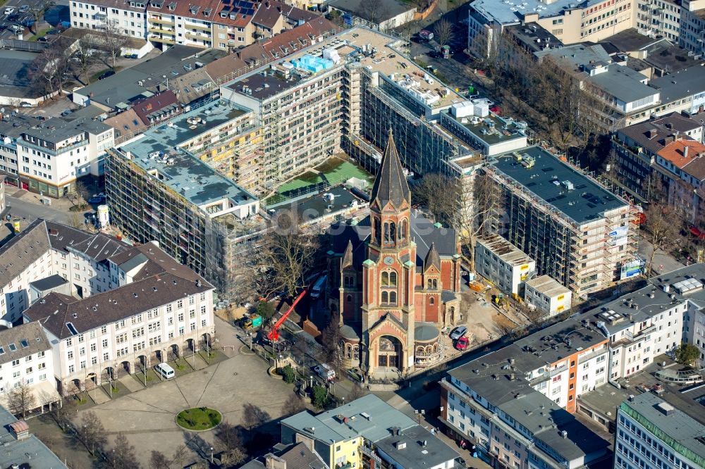 Luftbild Essen - Kirchengebäude der Kreuzeskirche in Essen im Bundesland Nordrhein-Westfalen