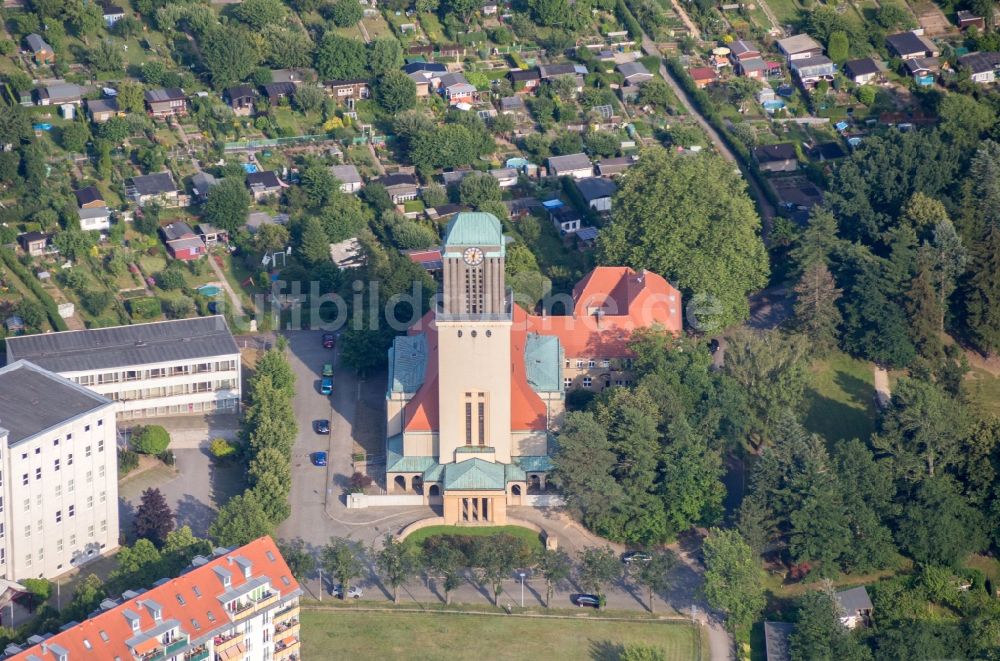 Görlitz aus der Vogelperspektive: Kirchengebäude der Kreuzkirche in Görlitz im Bundesland Sachsen, Deutschland