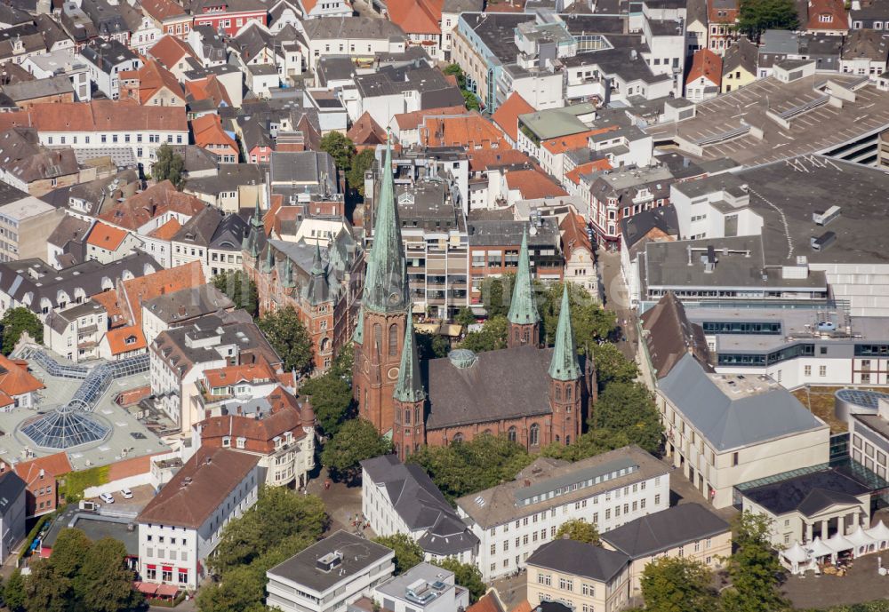 Luftaufnahme Oldenburg - Kirchengebäude St. Lamberti in Oldenburg im Bundesland Niedersachsen, Deutschland