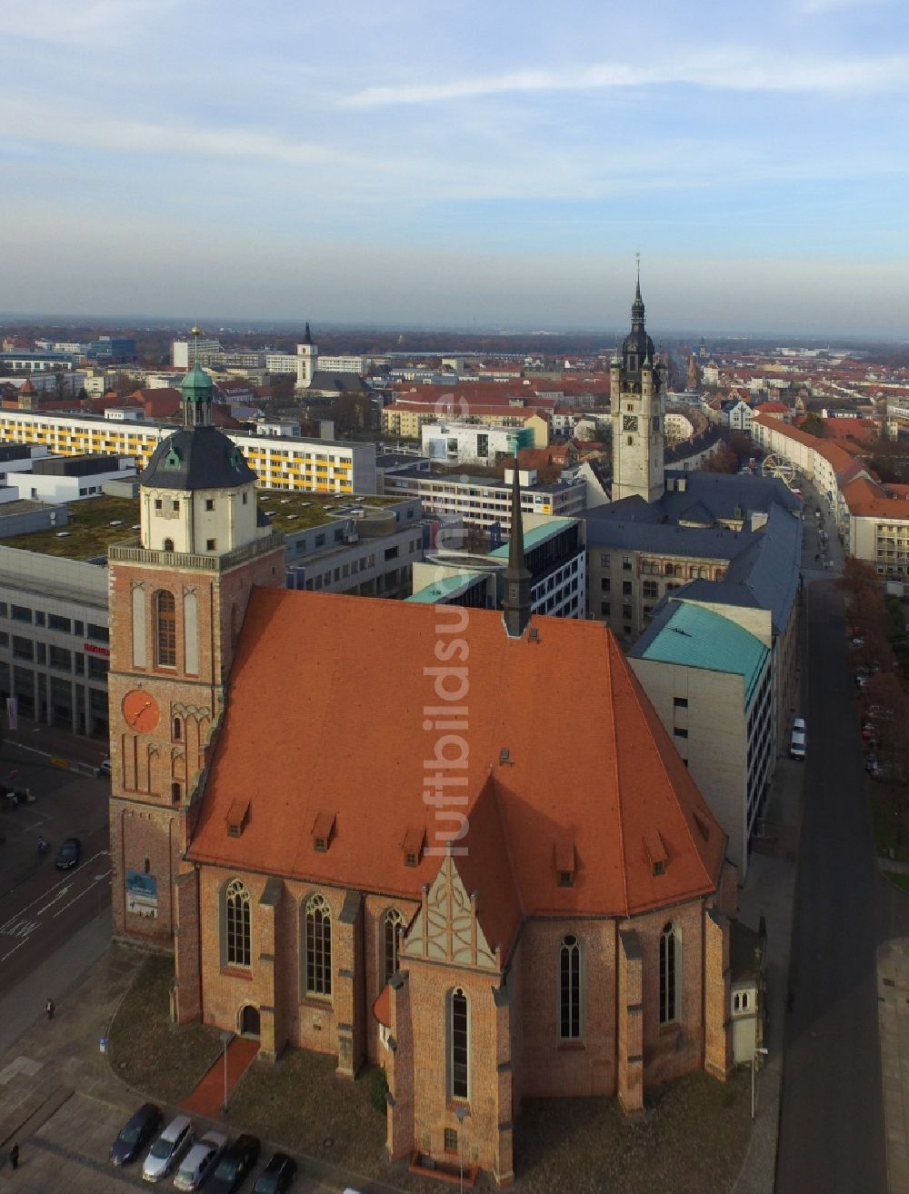 Luftbild Dessau - Kirchengebäude der Marienkirche an der Schloßstraße in Dessau im Bundesland Sachsen-Anhalt, Deutschland