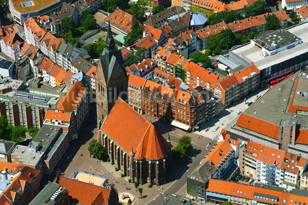 Luftbild Hannover - Kirchengebäude der Marktkirche am Hanns-Lilje-Platz in Hannover im Bundesland Niedersachsen