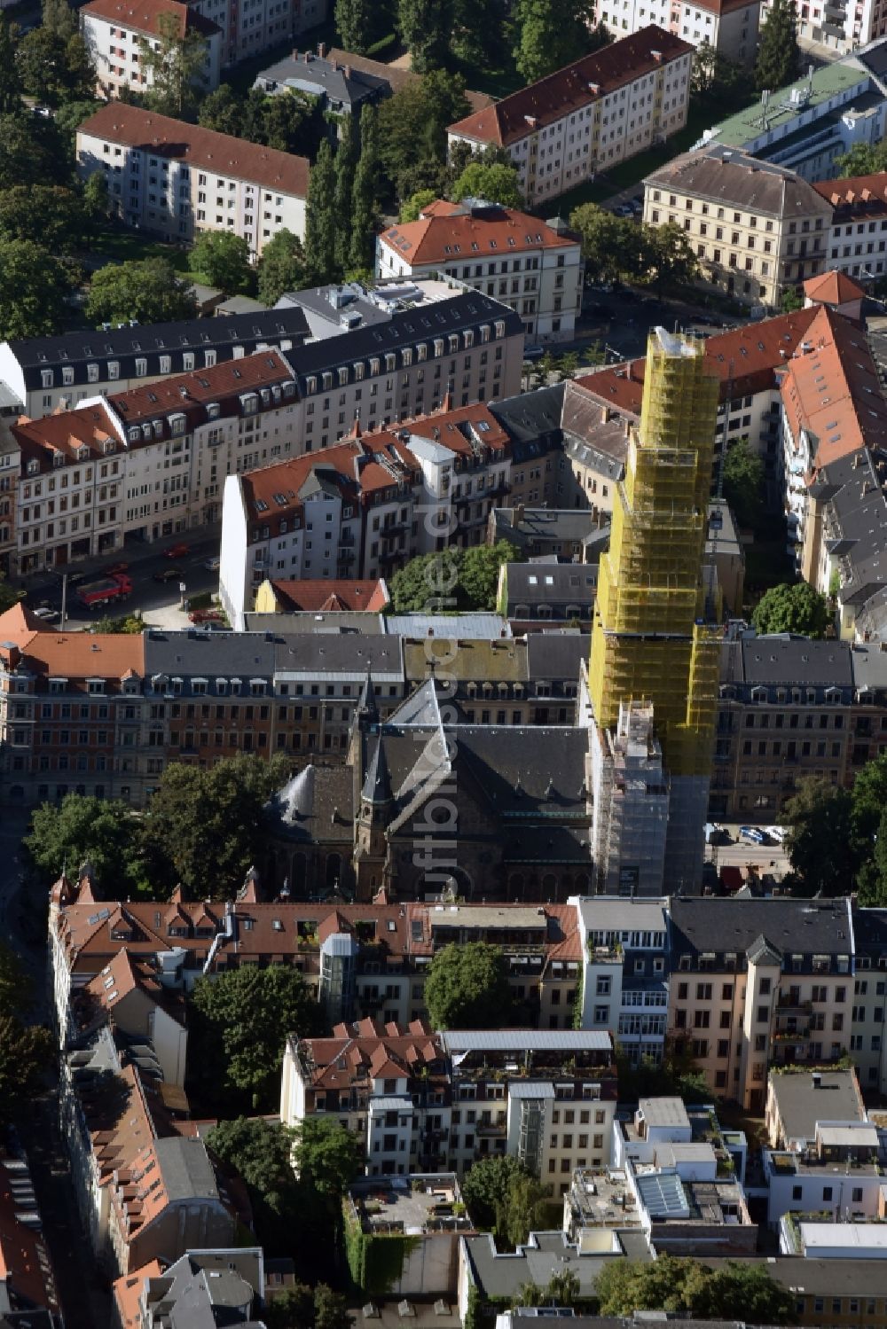 Luftbild Dresden - Kirchengebäude der Martin-Luther-Kirche in Dresden im Bundesland Sachsen