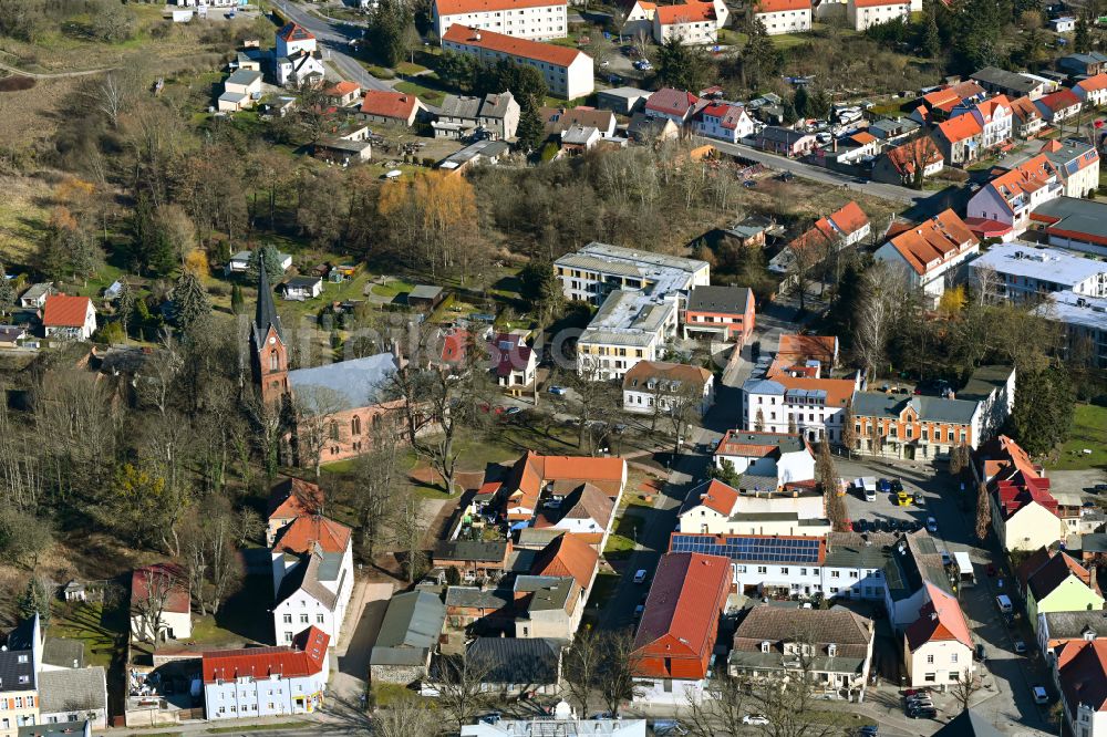 Luftbild Werneuchen - Kirchengebäude St. Michael in Werneuchen im Bundesland Brandenburg, Deutschland