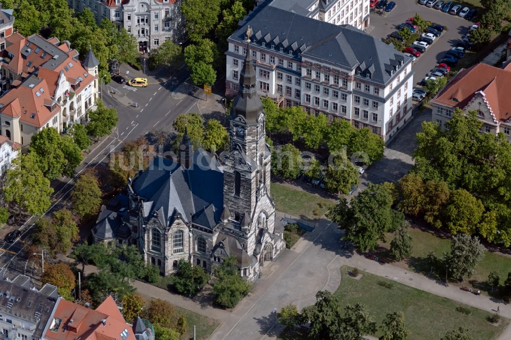 Luftaufnahme Leipzig - Kirchengebäude der Michaeliskirche am Nordplatz in Leipzig im Bundesland Sachsen, Deutschland