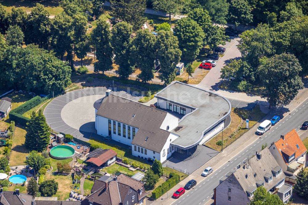 Luftbild Castrop-Rauxel - Kirchengebäude der Neuapostolische Kirche Bezirk Herne, der Gemeinde Castrop-Rauxel-Nord in Castrop-Rauxel im Bundesland Nordrhein-Westfalen, Deutschland