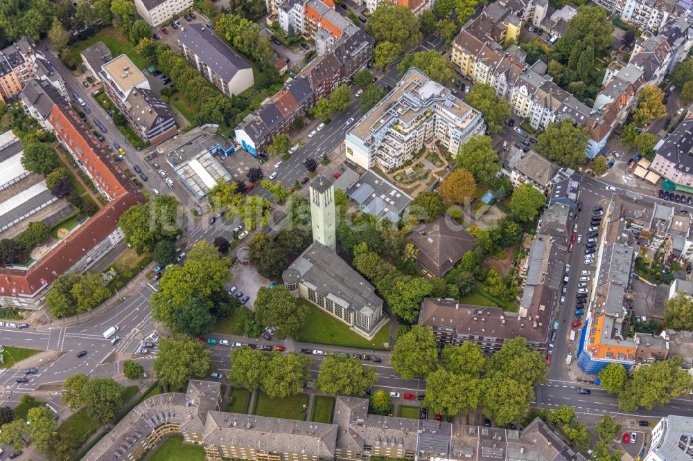 Dortmund von oben - Kirchengebäude der St. Nicolai-Kirche - Ev. St. Petri-Nicolai-Kirchengemeinde in Dortmund im Bundesland Nordrhein-Westfalen, Deutschland