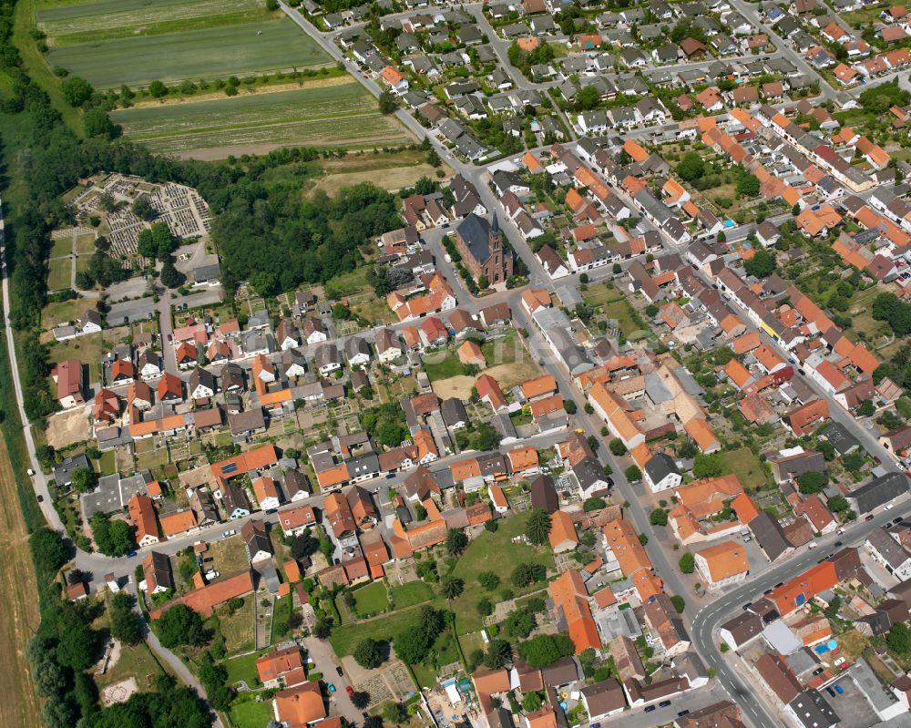 Luftbild Dettenheim - Kirchengebäude in der Ortsmitte in Dettenheim im Bundesland Baden-Württemberg, Deutschland