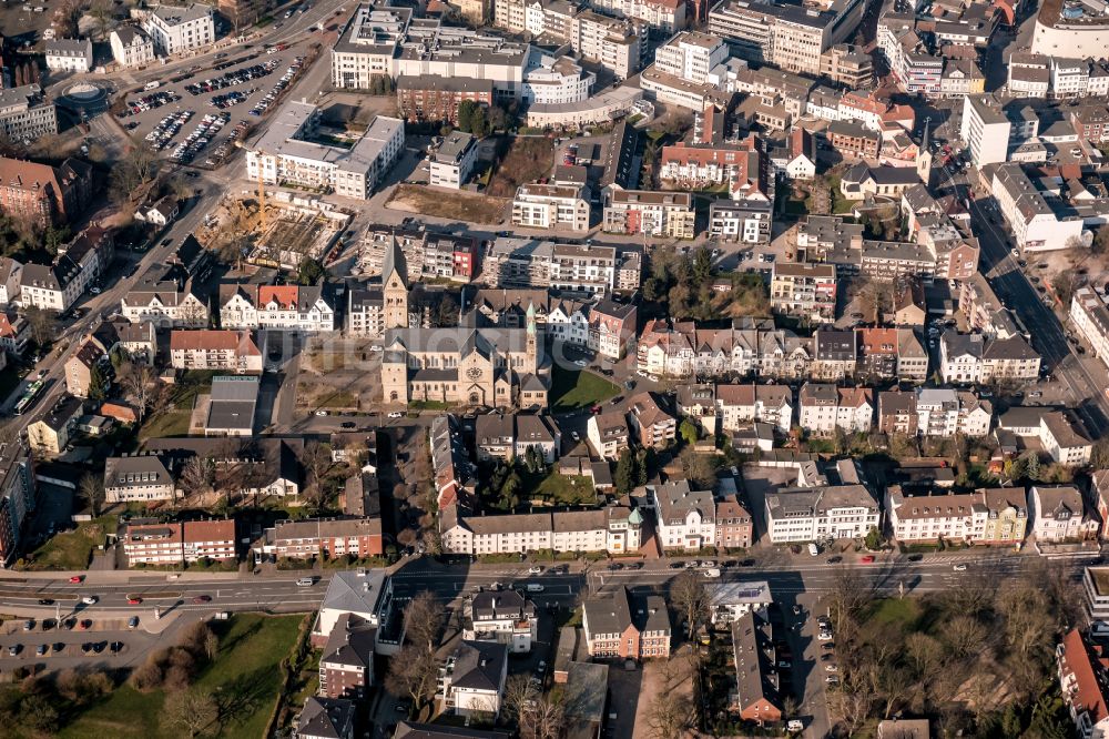 Luftbild Recklinghausen - Kirchengebäude St. Paulus Kirche in Recklinghausen im Bundesland Nordrhein-Westfalen, Deutschland