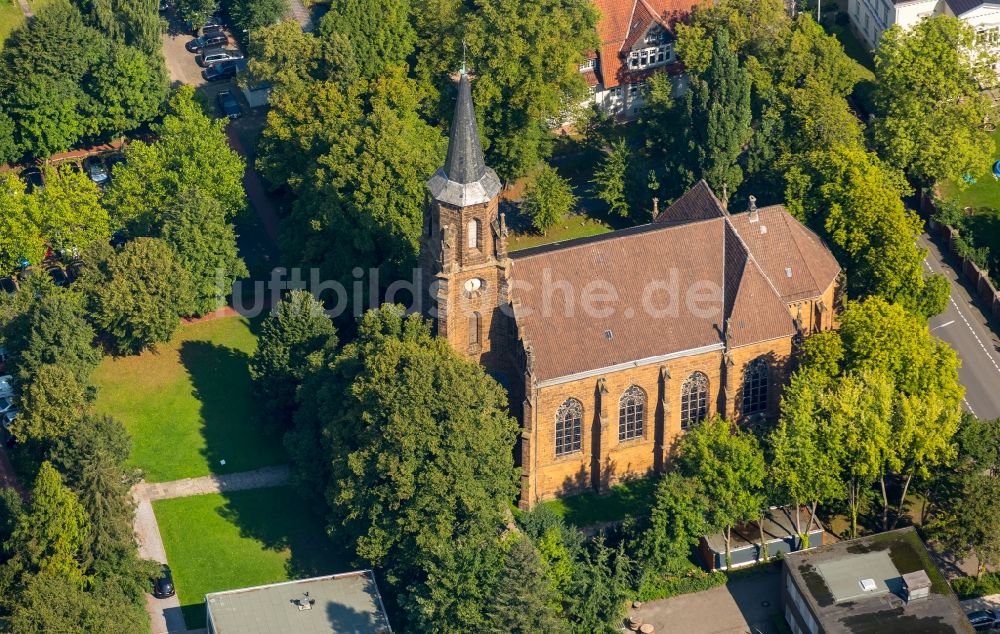 Bünde aus der Vogelperspektive: Kirchengebäude der Pauluskirche in Bünde im Bundesland Nordrhein-Westfalen