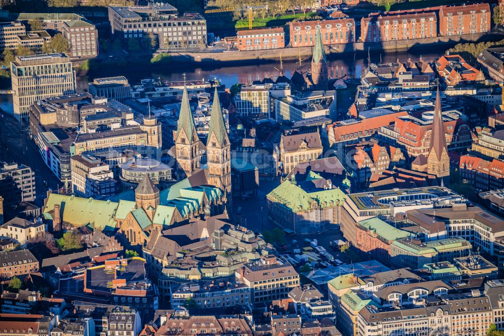 Luftbild Bremen - Kirchengebäude des St. Petri Dom Bremen im Ortsteil Zentrum in Bremen, Deutschland