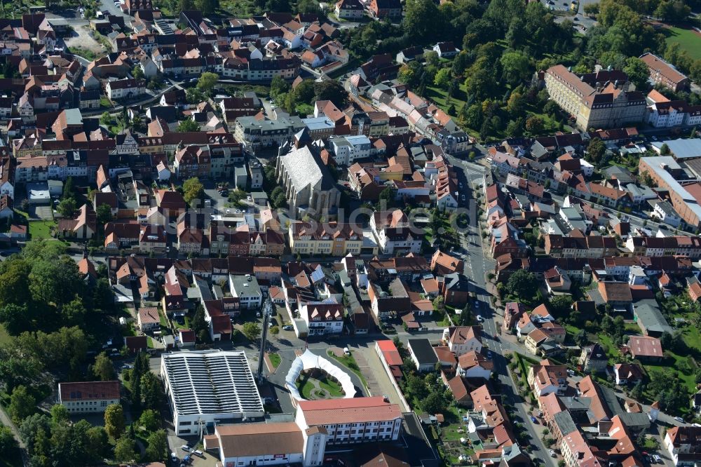 Luftaufnahme Dingelstädt - Kirchengebäude an der Pfarrgasse im Altstadt- Zentrum in Dingelstädt im Bundesland Thüringen