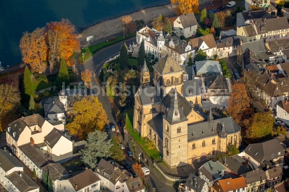 Remagen von oben - Kirchengebäude der Pfarrkirche St. Peter und Paul in Remagen im Bundesland Rheinland-Pfalz