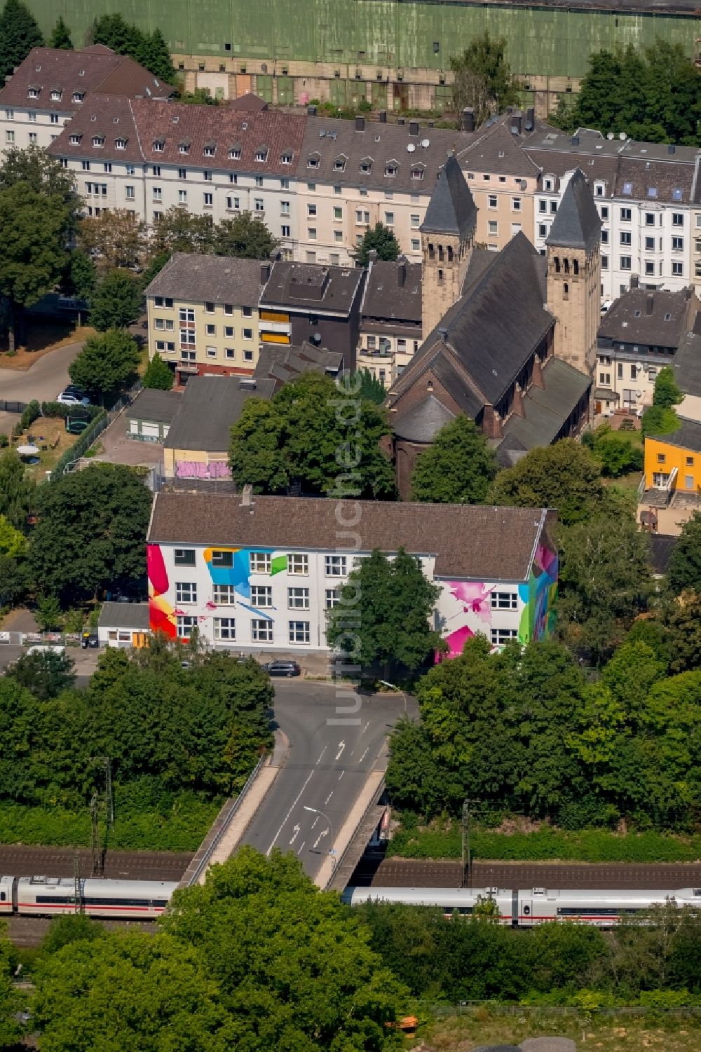 Luftaufnahme Dortmund - Kirchengebäude der Polnische Katholischen Mission und das Haus der Vielfalt in Dortmund im Bundesland Nordrhein-Westfalen, Deutschland