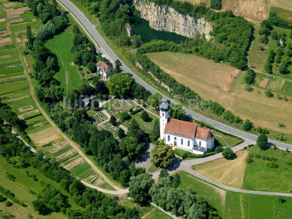 Luftaufnahme Ammerbuch - Kirchengebäude der Poltringer Kapelle in Ammerbuch im Bundesland Baden-Württemberg