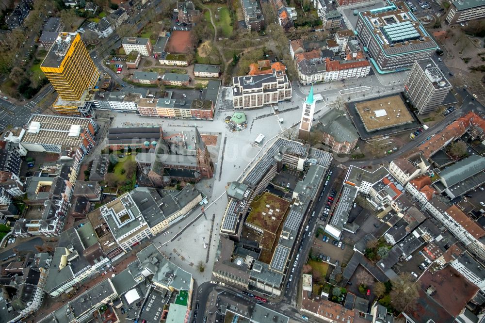 Gelsenkirchen aus der Vogelperspektive: Kirchengebäude der Propsteipfarrei St. Augustinus Ahstraße im Ortsteil Gelsenkirchen-Mitte in Gelsenkirchen im Bundesland Nordrhein-Westfalen