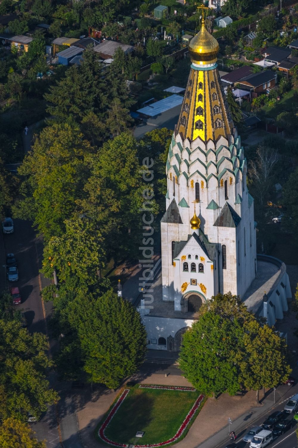 Leipzig aus der Vogelperspektive: Kirchengebäude Russische Gedächtniskirche an der Semmelweißstraße in Leipzig im Bundesland Sachsen, Deutschland