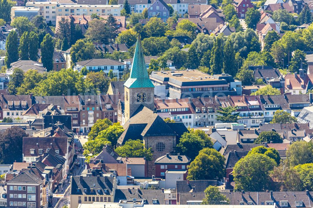 Luftbild Dorsten - Kirchengebäude der Sankt Agatha Kirche Kirchplatz in Dorsten im Bundesland Nordrhein-Westfalen, Deutschland