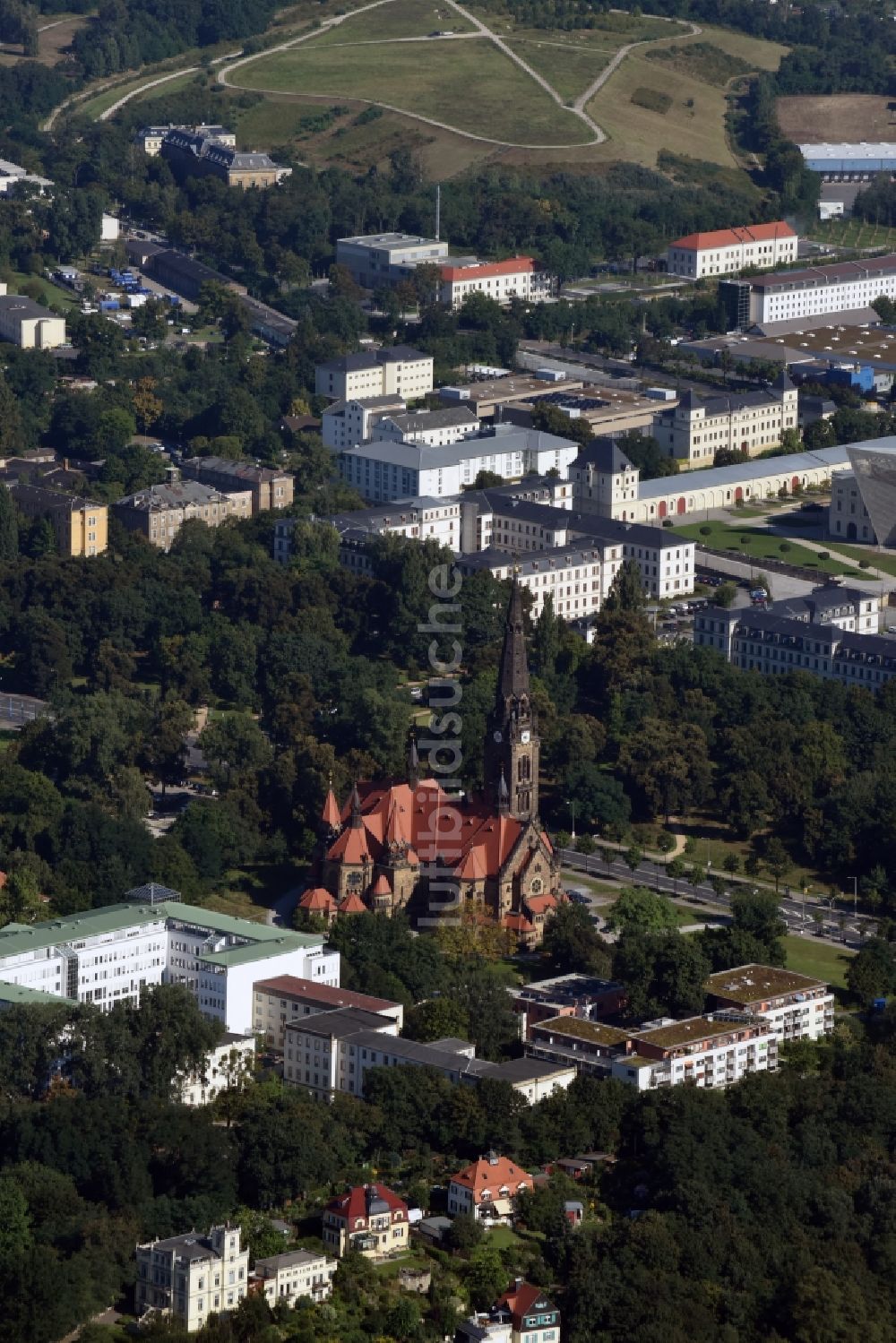 Luftbild Dresden - Kirchengebäude der Sankt Martin-Kirche in Dresden im Bundesland Sachsen