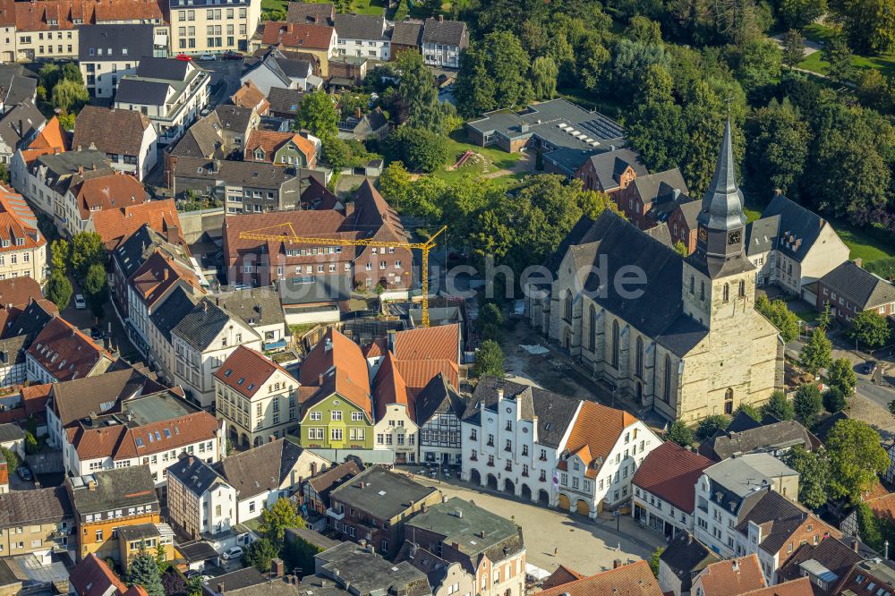 Beckum aus der Vogelperspektive: Kirchengebäude der Sankt Stephanus Kirche in Beckum im Bundesland Nordrhein-Westfalen, Deutschland