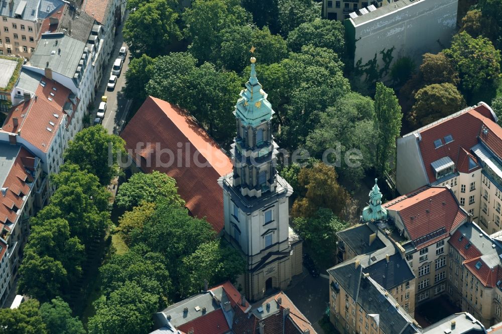 Luftbild Berlin - Kirchengebäude der Sophienkirche im Ortsteil Mitte in Berlin, Deutschland