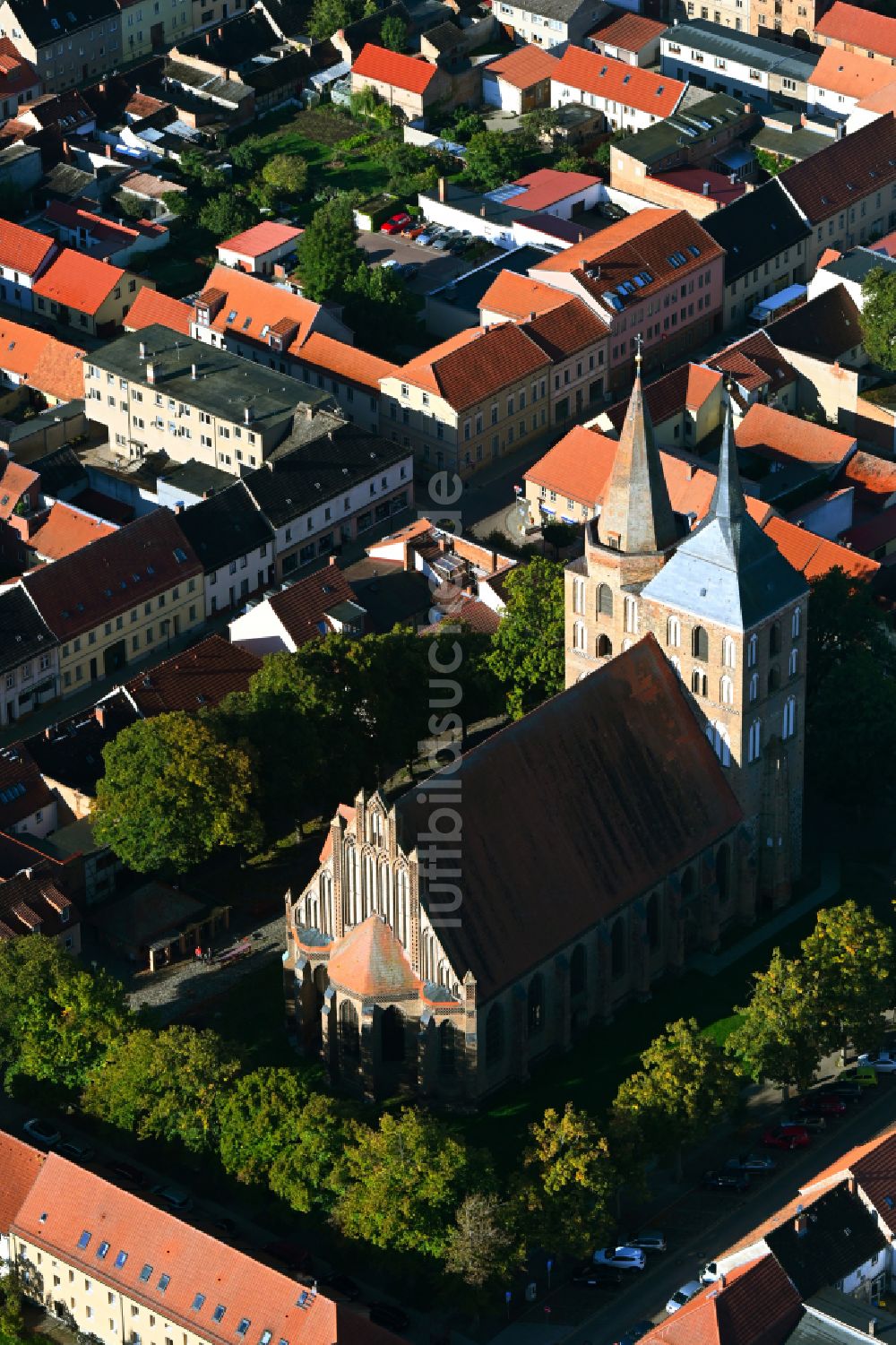 Luftbild Gransee - Kirchengebäude Stadtkirche St. Marien in Gransee im Bundesland Brandenburg, Deutschland