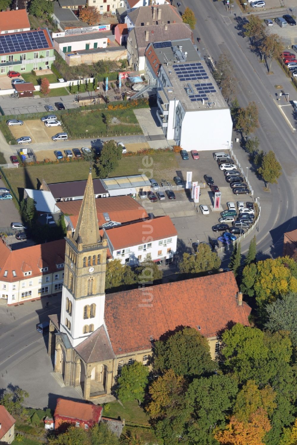 Oranienburg aus der Vogelperspektive: Kirchengebäude der Ev. Stadtkirche St. Nicolai in Oranienburg im Bundesland Brandenburg