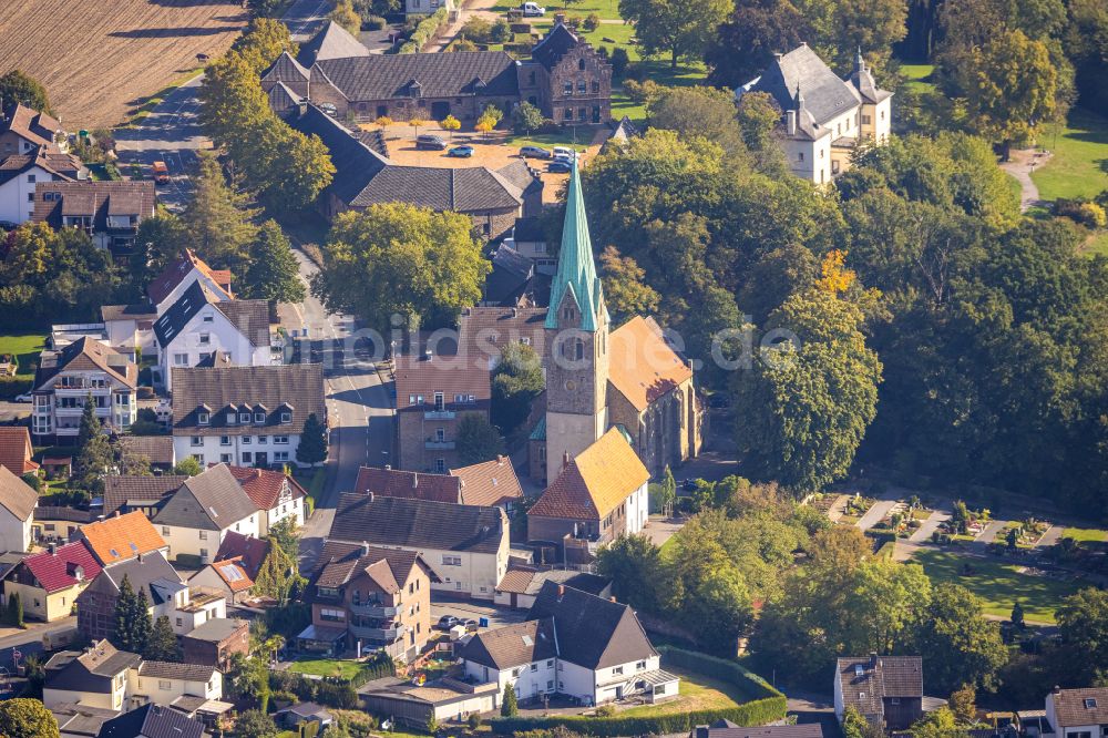 Luftbild Opherdicke - Kirchengebäude der St. Stephanus Opherdicke an der Unnaer Straße in Opherdicke im Bundesland Nordrhein-Westfalen, Deutschland