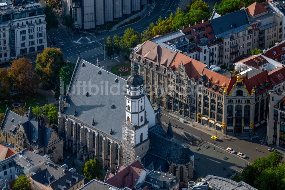 Luftbild Leipzig - Kirchengebäude Thomaskirche in Leipzig im Bundesland Sachsen, Deutschland