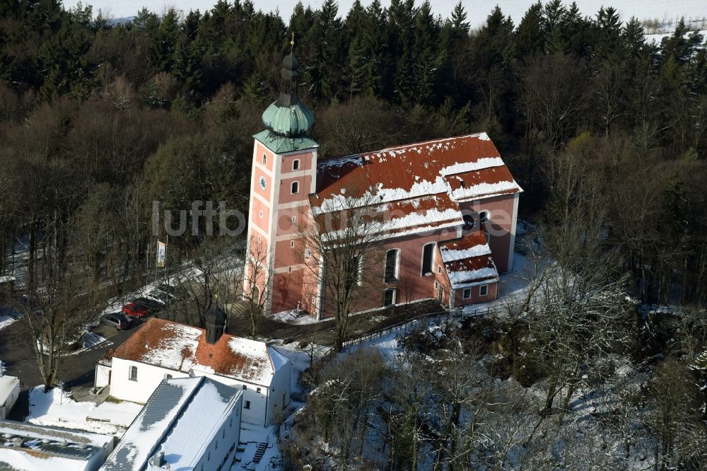 Luftbild Velburg - Kirchengebäude am Wallfahrt- und Diözesanjugendhaus am Habsberg in Velburg im Bundesland Bayern