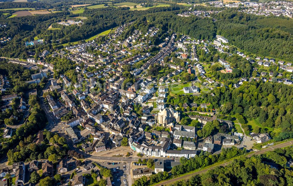 Velbert aus der Vogelperspektive: Kirchengebäude der Wallfahrt Neviges an der Elberfelder Straße im Ortsteil Neviges in Velbert im Bundesland Nordrhein-Westfalen