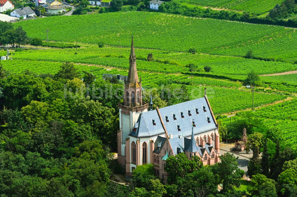 Bingen am Rhein von oben - Kirchengebäude Wallfahrtskirche St.-Rochus-Kapelle in Bingen am Rhein im Bundesland Rheinland-Pfalz, Deutschland