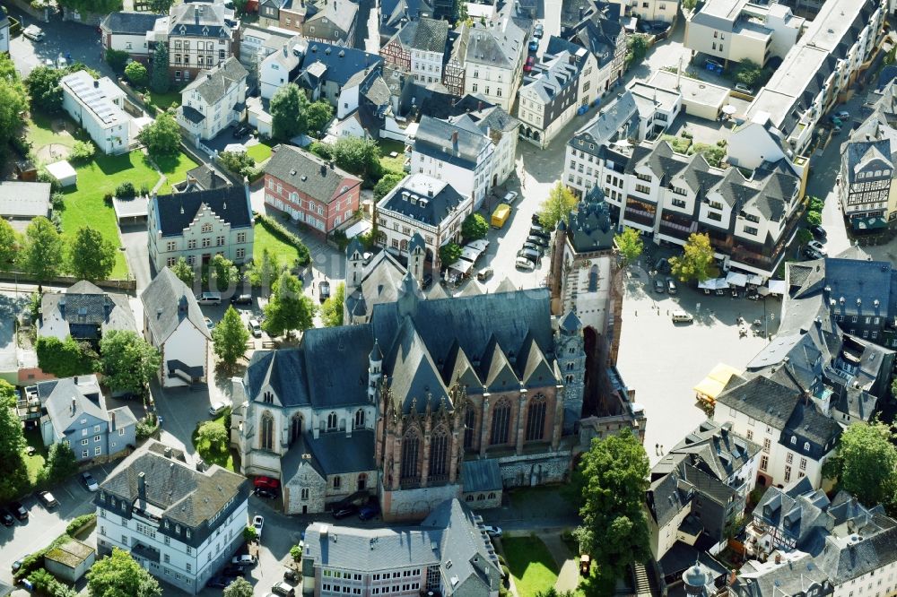 Luftbild Wetzlar - Kirchengebäude Wetzlarer Dom in Wetzlar im Bundesland Hessen, Deutschland