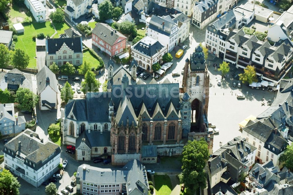 Luftaufnahme Wetzlar - Kirchengebäude Wetzlarer Dom in Wetzlar im Bundesland Hessen, Deutschland