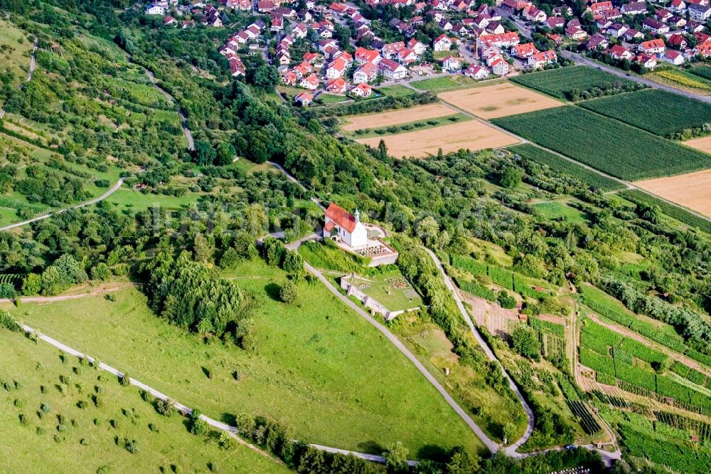 Tübingen aus der Vogelperspektive: Kirchengebäude der Wurmlinger Kapelle in Tübingen im Bundesland Baden-Württemberg, Deutschland