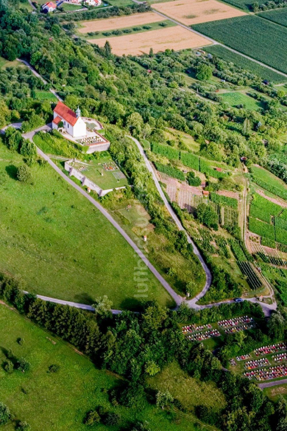 Luftbild Tübingen - Kirchengebäude der Wurmlinger Kapelle in Tübingen im Bundesland Baden-Württemberg, Deutschland